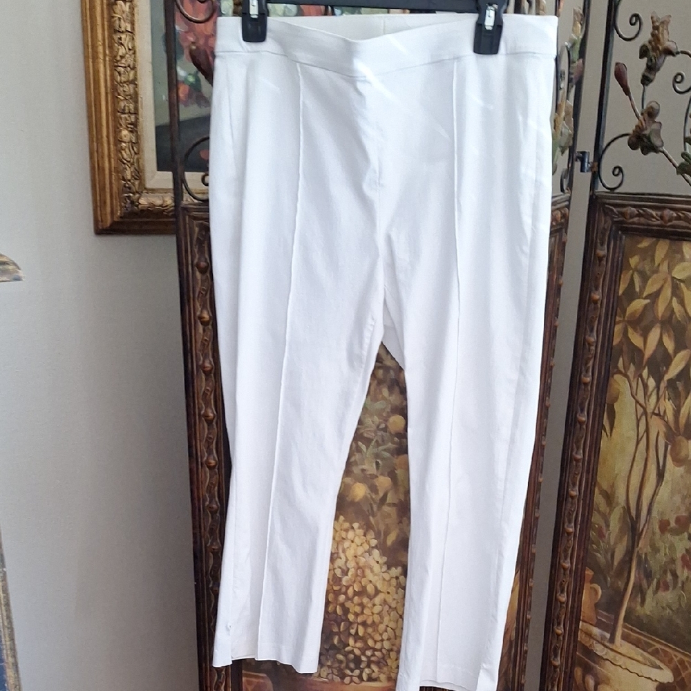 MICHAEL KORRS Classic White Straight-Leg Pants